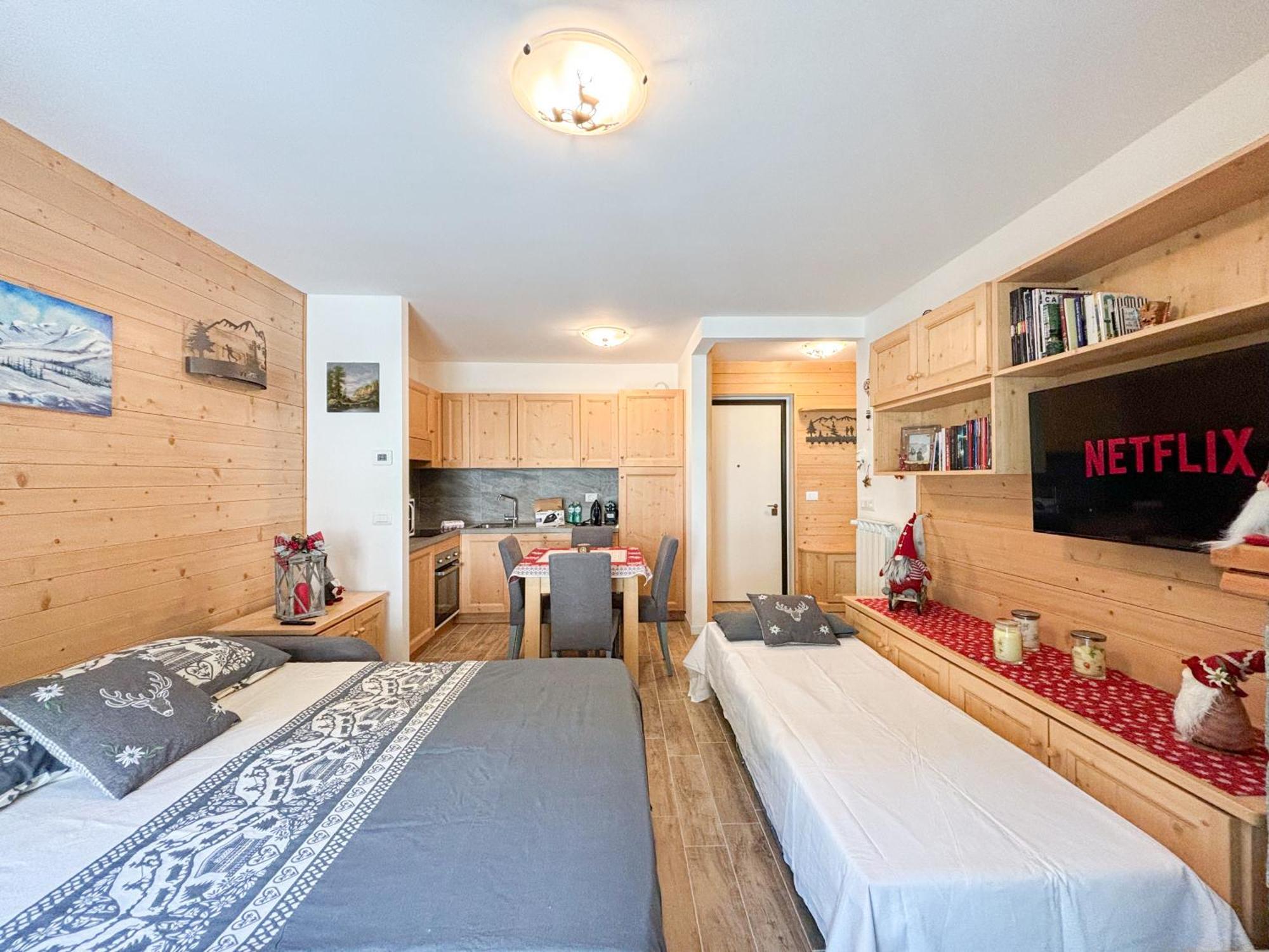 Aprica , Lusso A 300M Dalle Piste Da Sci, Garage Privato E Deposito Sci Gratuito Le Bratte Exterior photo